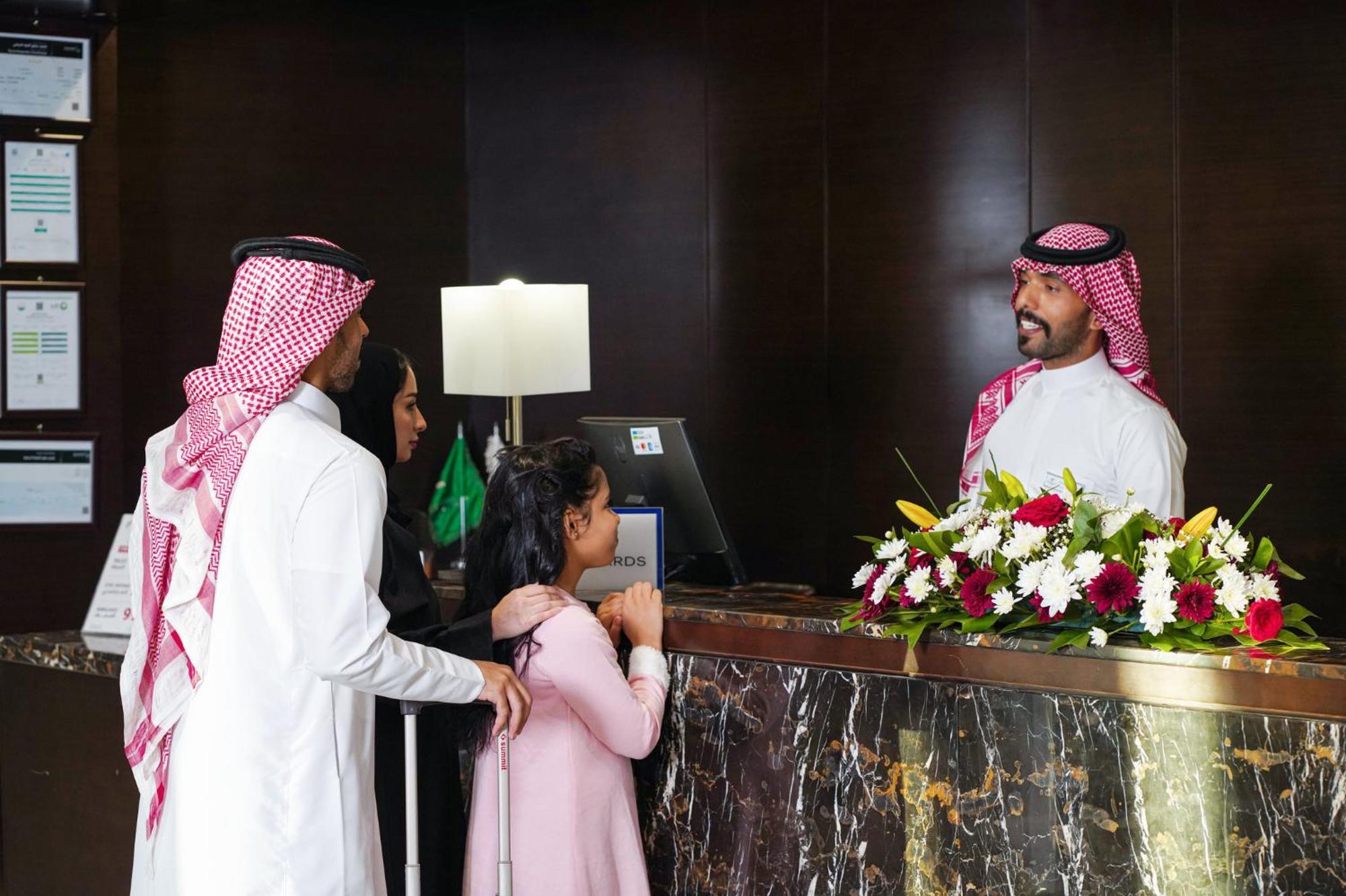 Holiday Inn Tabuk By Ihg Exterior photo